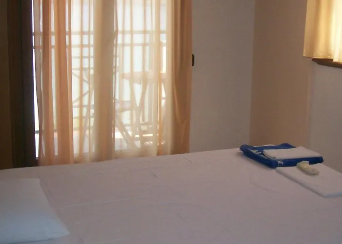 Dolphins House * Koinira