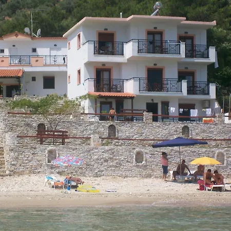 Dolphins House Appartamento Kinira