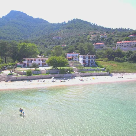Dolphins House * Kinira